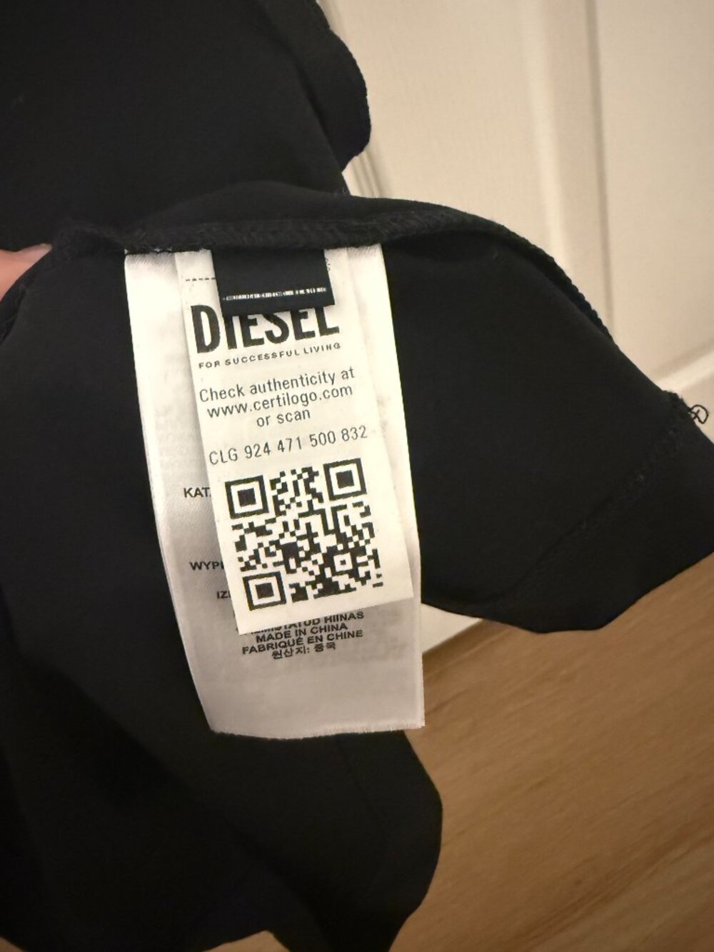 Diesel T-Angie Cutout top with oval D logo (Black, size L) - Picture 9 of 10